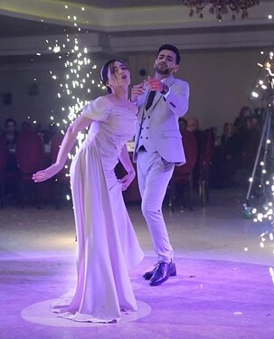 Hananeh Kia